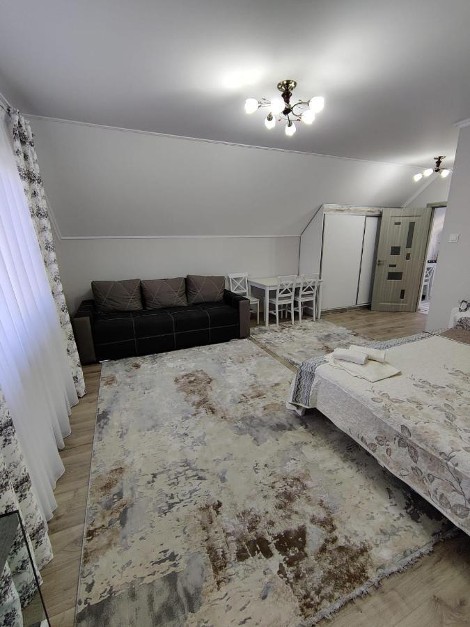 Vizuina Lupului Hotel Gura Humorului Esterno foto