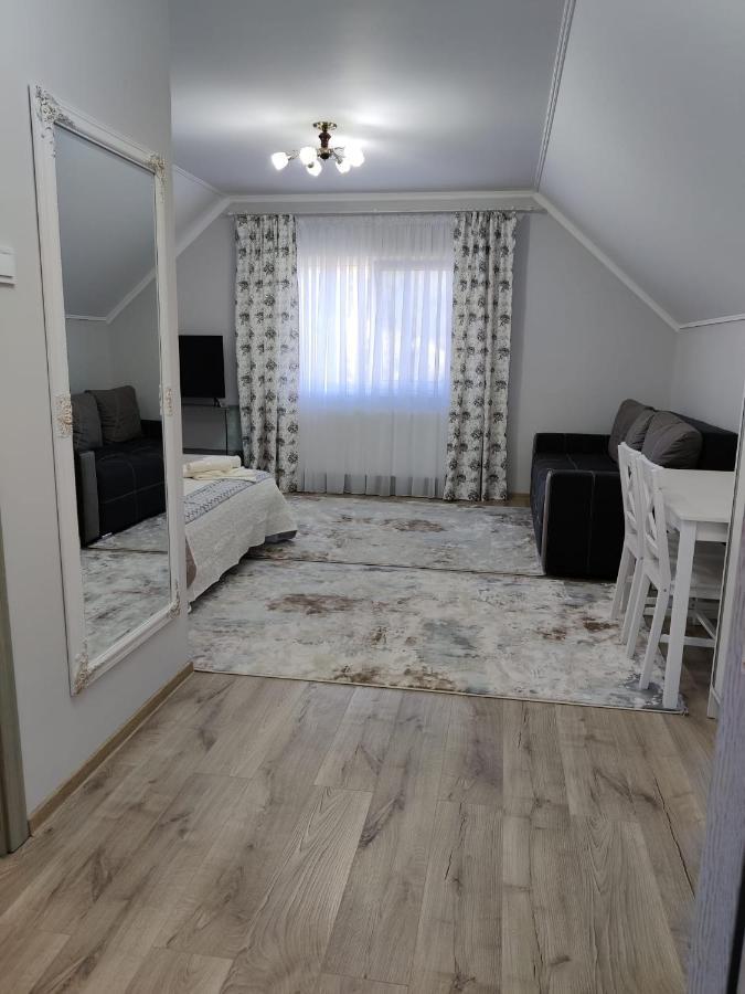 Vizuina Lupului Hotel Gura Humorului Esterno foto