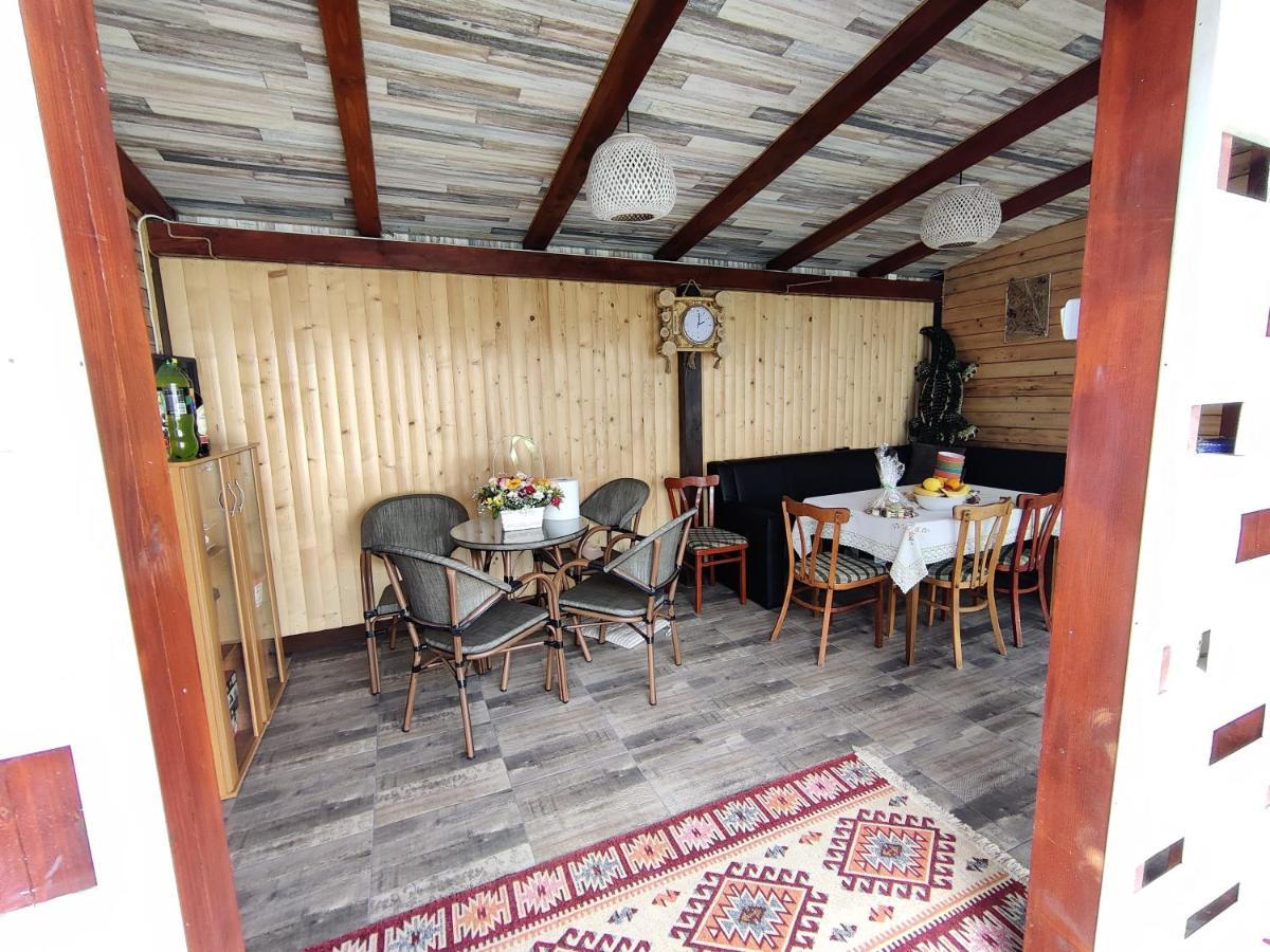 Vizuina Lupului Hotel Gura Humorului Esterno foto